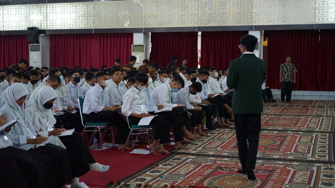 confident speaker audience